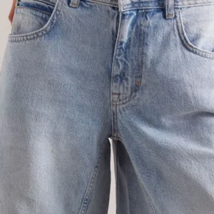 Women s High Waist Denim Bermuda Shorts with Frayed Hem and Distressed Detailing for a Stylish Summer Look